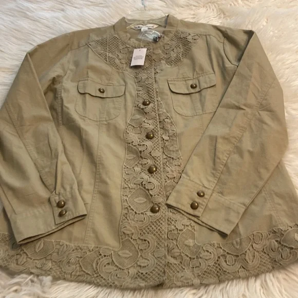 TANTRUMS Jacket size L brand new with tag length 28” bust 44” - Picture 12 of 12